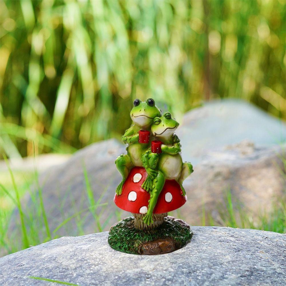 

Креативная лягушка, сидящая пара, статуя гриба, миниатюры из смолы, фигурка, скульптура животного для двора Frog Couple