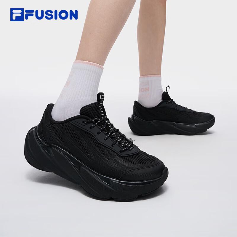 

FILA FUSION Women s Lightweight Breathable Storm Shoes 38