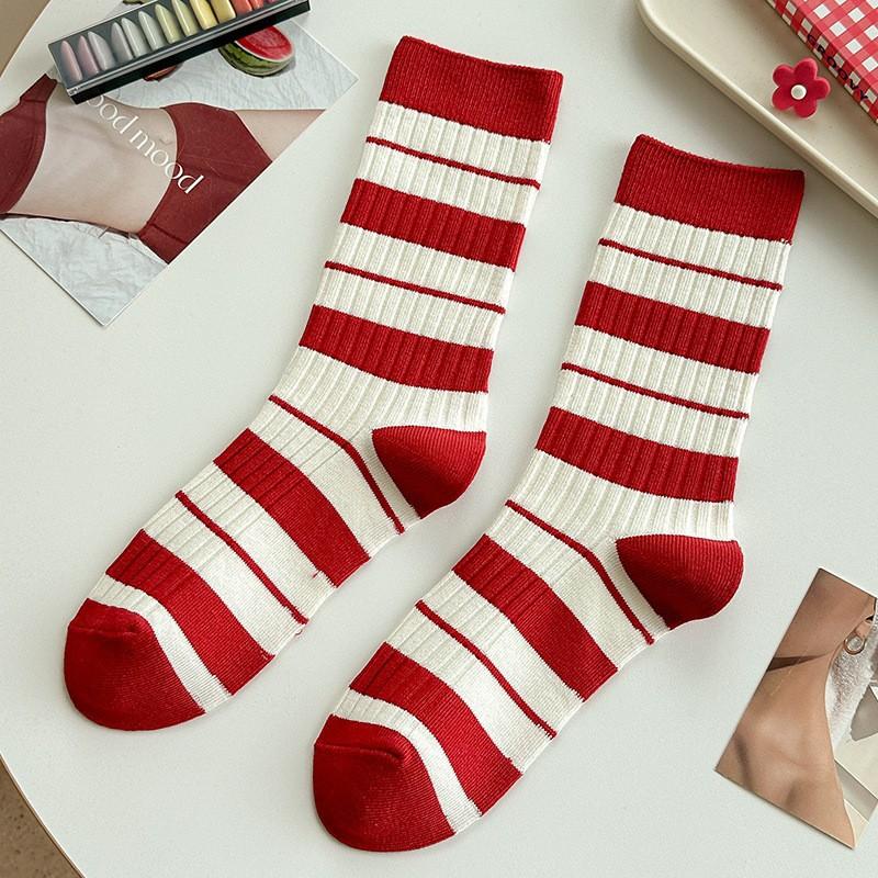 Meias Vermelhas Bordadas com Pontos Duplos Algodão Puro Sem Costura Meias Empilháveis Listradas Carta de Amor Meias de Cano Médio Vermelhas Grandes