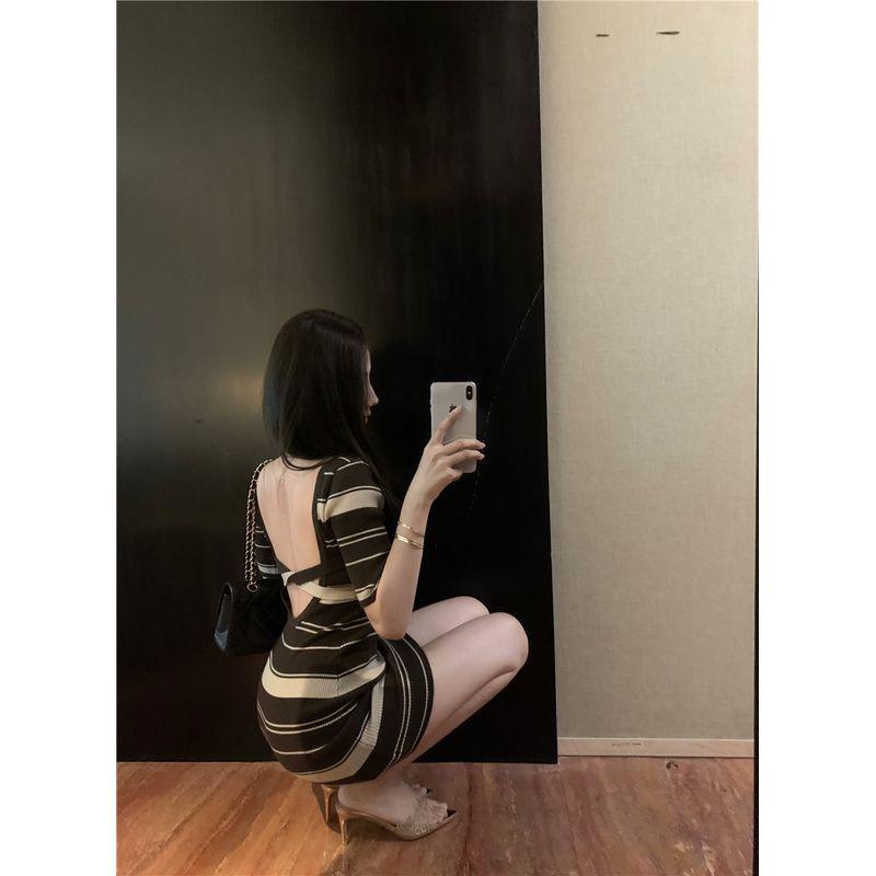 

Kumikumi Pure Desire Style Sexy Backless Short sleeve Dress Women Summer Retro Stripe Temperament Hip Skirt Short dress Curry color One size