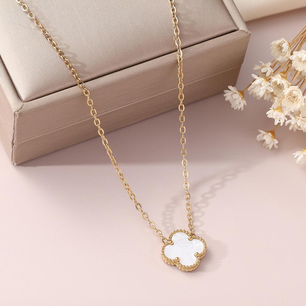 15mm Double-Sided Four-Leaf Clover Necklace Pendant Titanium Steel Simple Fashion 18K Does Not Lose Color Necklace