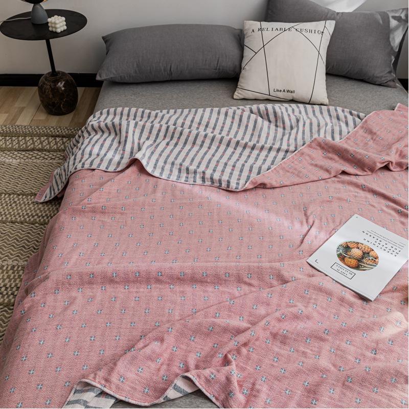 The New Cotton Four-layer Gauze Towel Quilt Is Covered with A Nap Air Conditioning Blanket and A Summer Cool Quilt and A Casual Blanket All Cotton