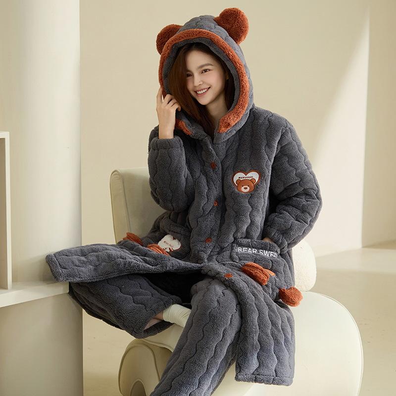 Pajamas women`s winter three-layer thickened velvet