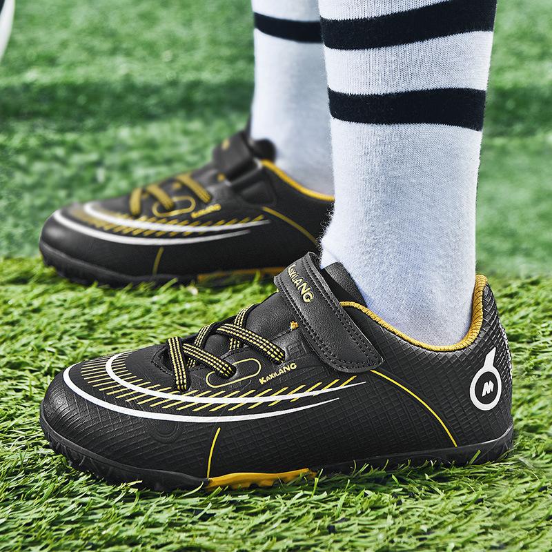 Classmate children's football shoes 2025 autumn and winter new Velcro broken nail sneakers boys and girls students professional training shoes