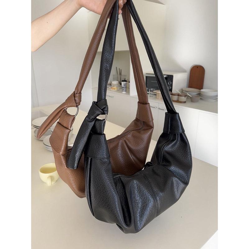 Korean Large-Capacity Retro Pleated Leather Dumpling Bag - Casual, Versatile Shoulder/Crossbody Bag