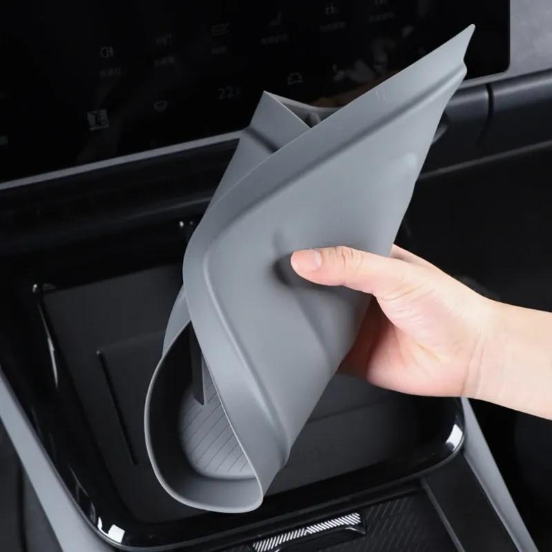 For Lynk & Co 08 Wireless Charging Pad All-inclusive Central Control Water Cup Non-slip Pad Storage Box Accessories Decoration