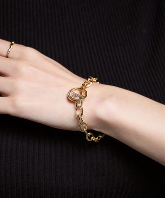Hawha Round Toggle Gold Bracelet