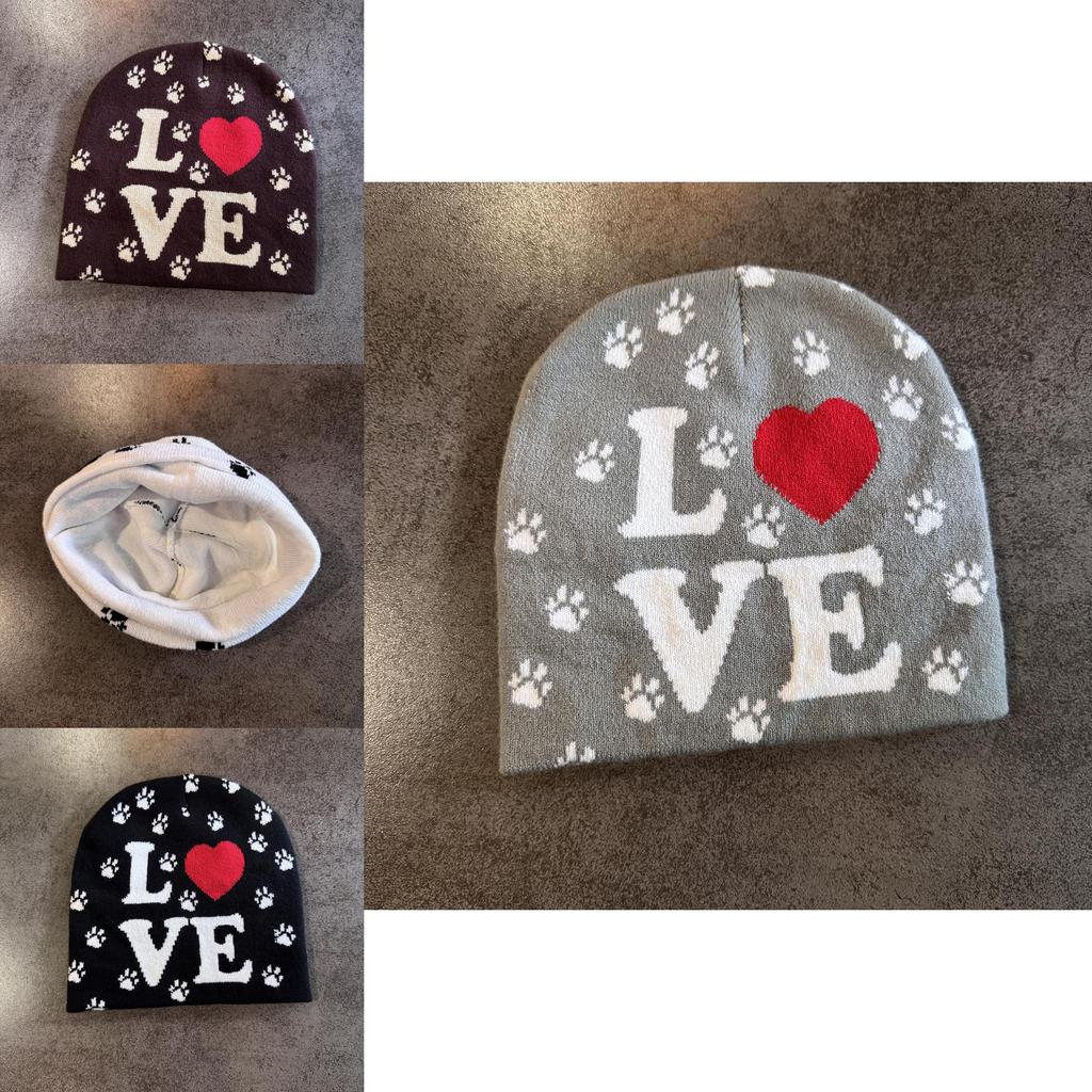 Love Letter Pattern Beanie Knitted Hat With Acrylic Material For Stylish Cold Weather Wear