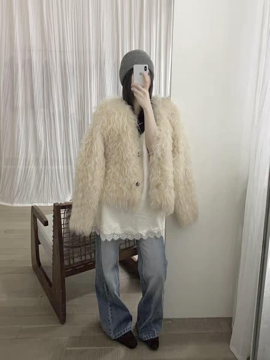 

Cozy Winter V-Neck Long Cardigan - Women s Loose Northeast Travel Outerwear One Size