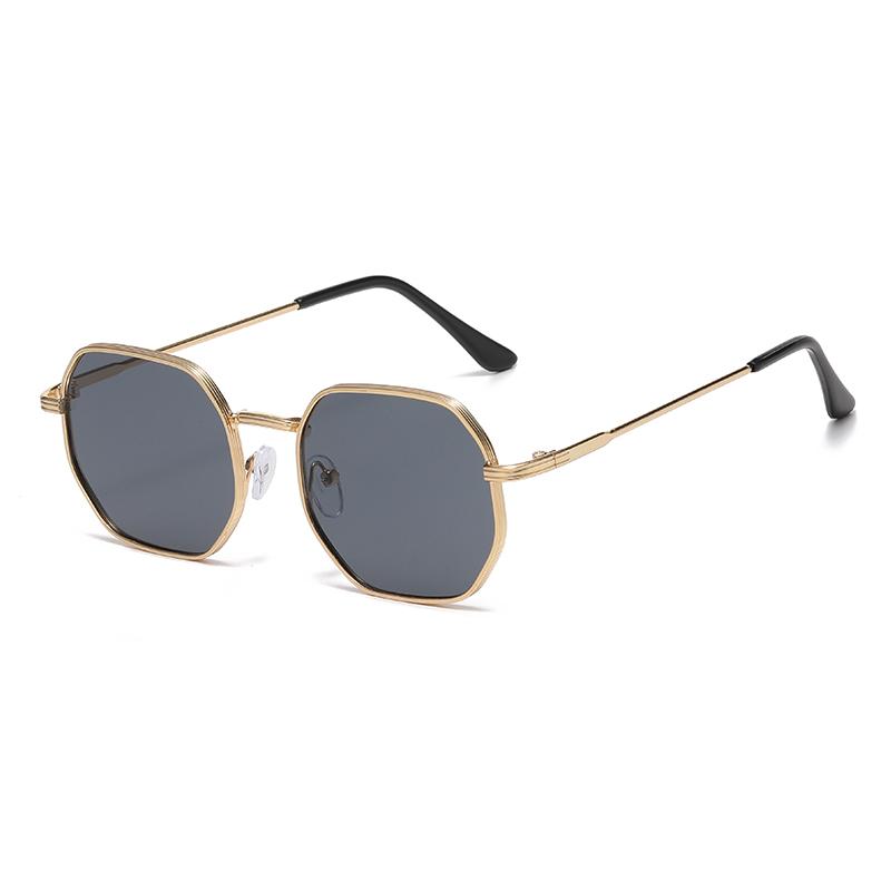 

Classic Retro High-end Men s And Women s Fashionable Sunglasses Metal Sunglasses Travel Sunscreen Glasses 2400