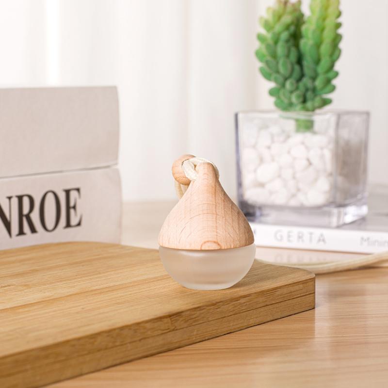 "One Piece Ornamental Car Perfume Bottle, Air Freshener, Auto Aromatherapy Essential Oil for Interiors"