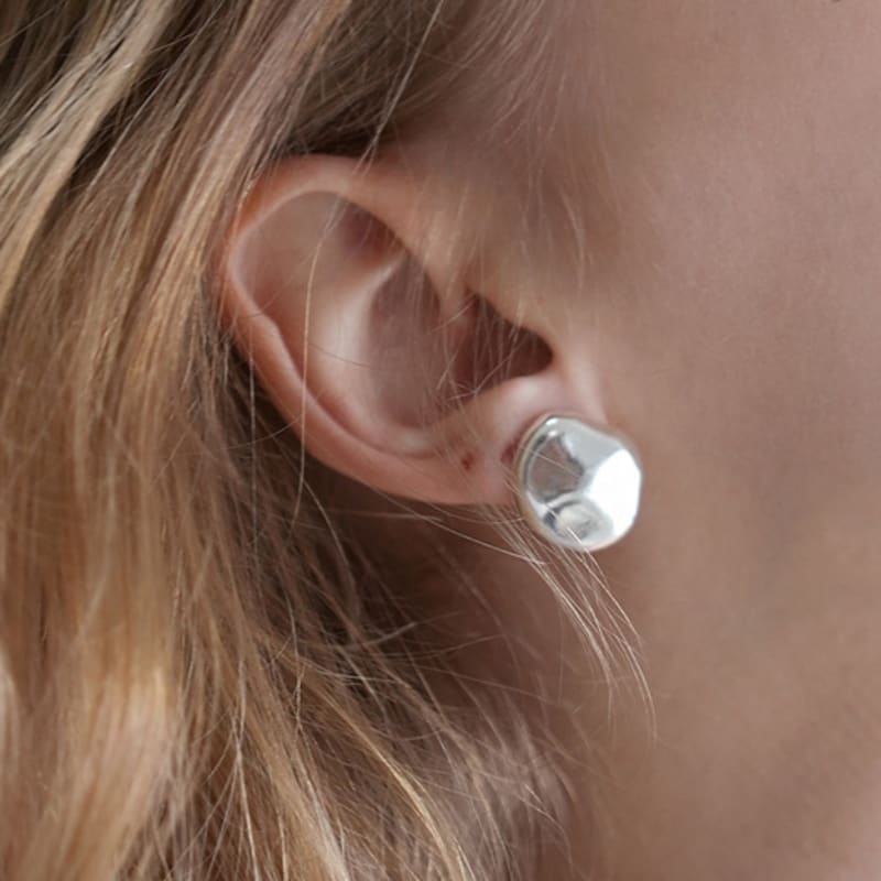 REINDEER GENTLE STONE EARRING 09