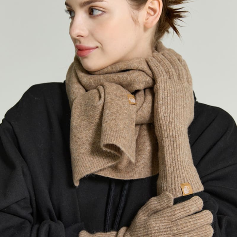 RECLOW RECLOW Knit Gloves and Muffler Set Beige