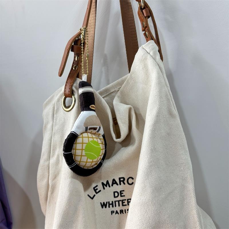 Boneca de Pelúcia Raquete de Tênis Fofa Engraçada Brinquedos de Pelúcia Chaveiro Pingentes para Mochila Penduricalhos para Bolsa Enfeites de Casal Presentes Brinquedos para Dentição de Animais de Estimação