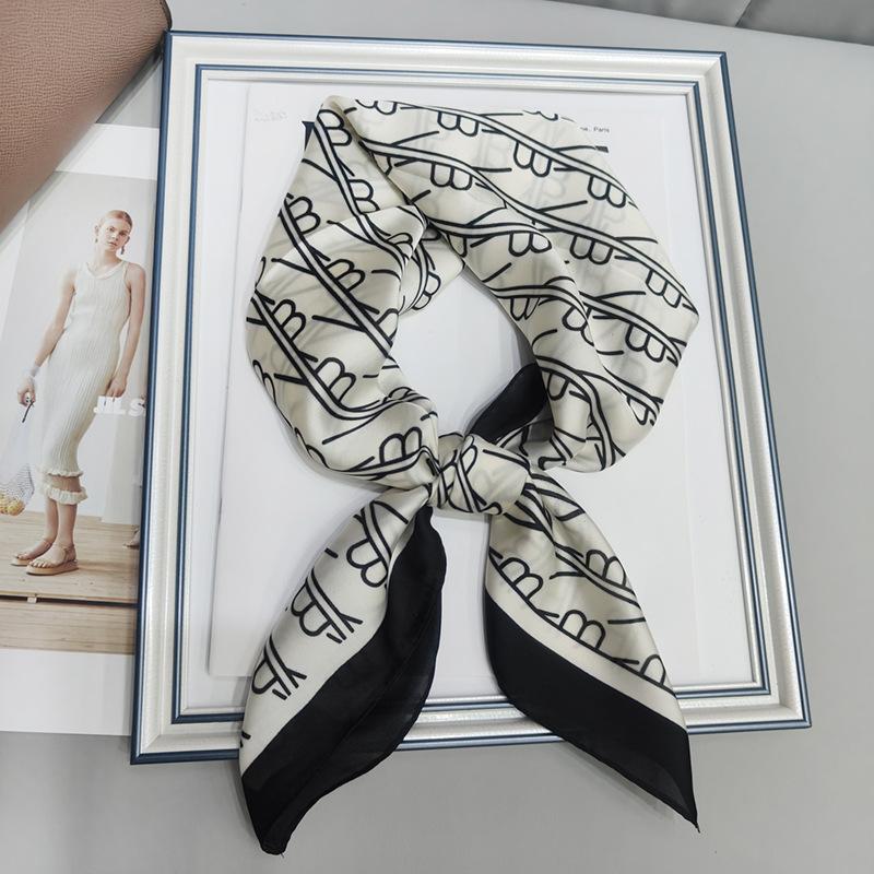 Strictly Selected 70 Silk Scarves, Simulated Silk Small Square Scarves For Women, Retro High-End Thin Versatile Professional Scarves