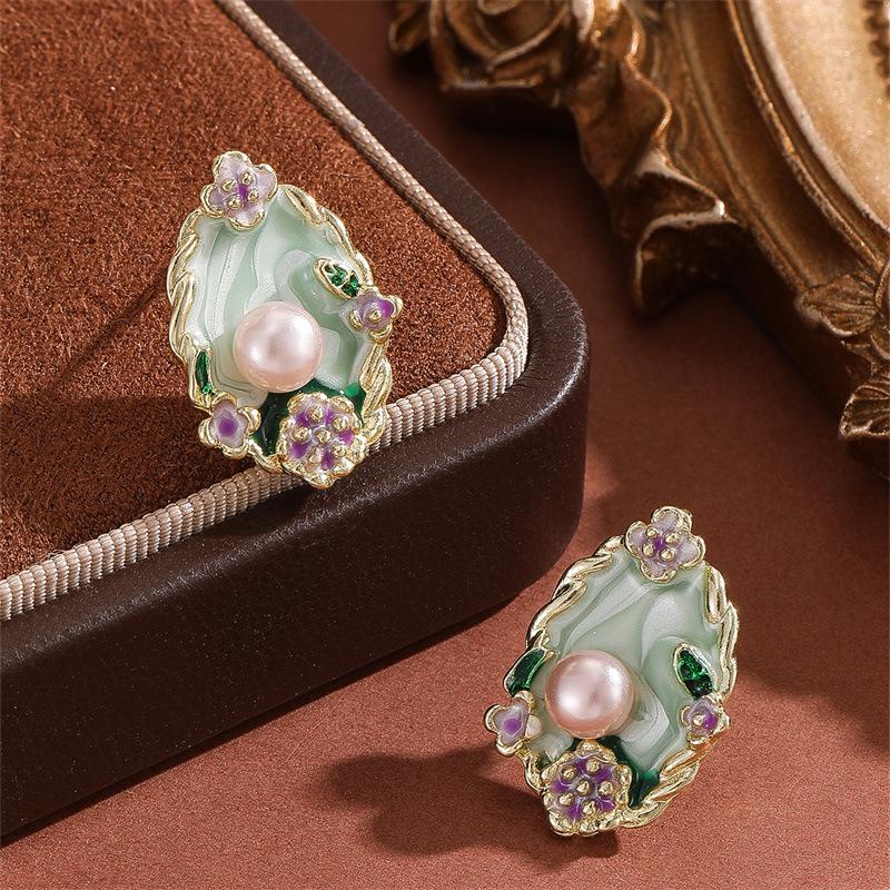 Garden Pearl Earrings - Colorful Glazed Flowers Stud Earrings - Retro-Inspired Pearl Jewelry