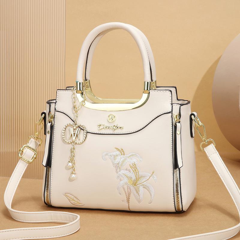 

Сумка Сумка через плечо Женская Вышивка Сумка для мамы 2025 Новая мода Для среднего возраста Женская на плечо Премиальное ощущение