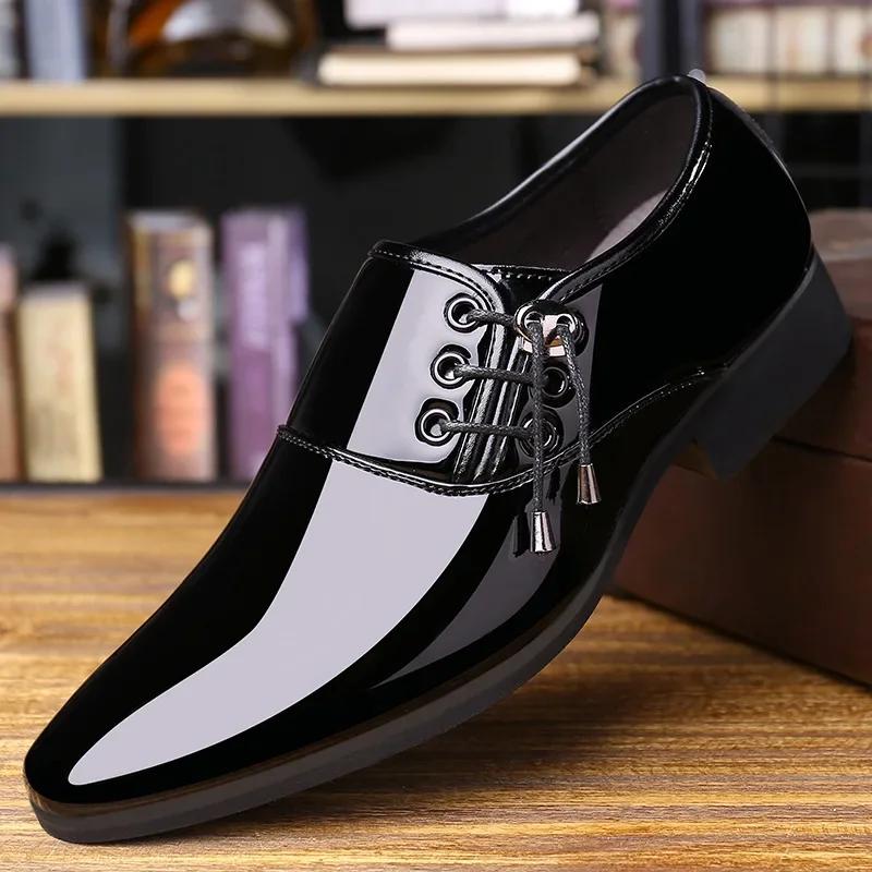 Fashion Classic Patent Leather Shoes for Men Business Men's Dress Shoes Fashion Elegant Oxfords Shoes Men's Wedding Party Shoe 2024 New