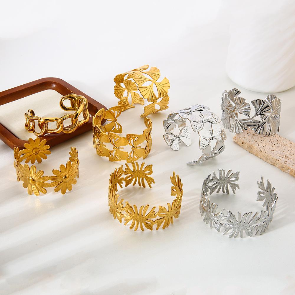 INS Vintage Classic Wide Side Geometric Ginkgo Flower Opening Bracelet 18K Gold Plated Stainless Steel Bracelet Jewelry