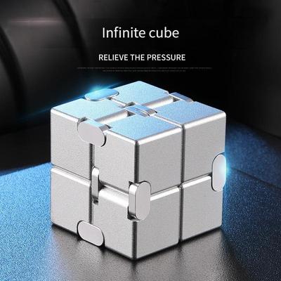 Jouet de décompression sans fil à libération infinie multivariable Rubik's Cube, jouet de puzzle