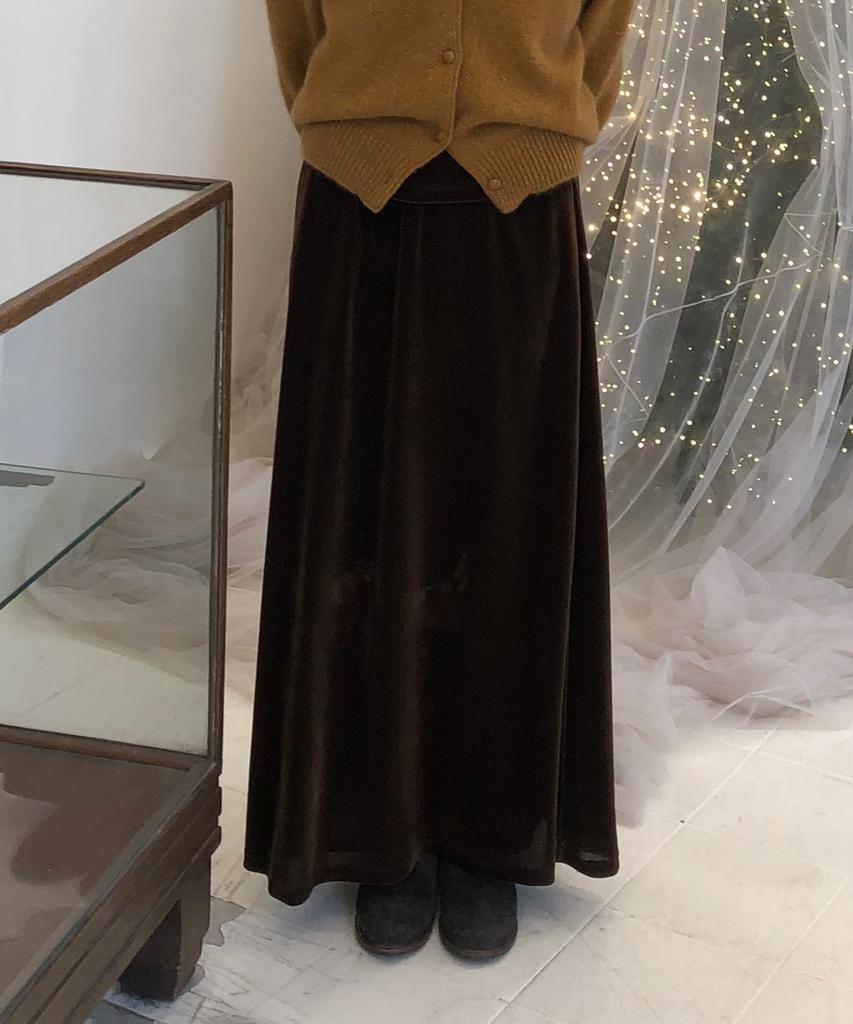 Howaseu Velvet Long Skirt (Brown)