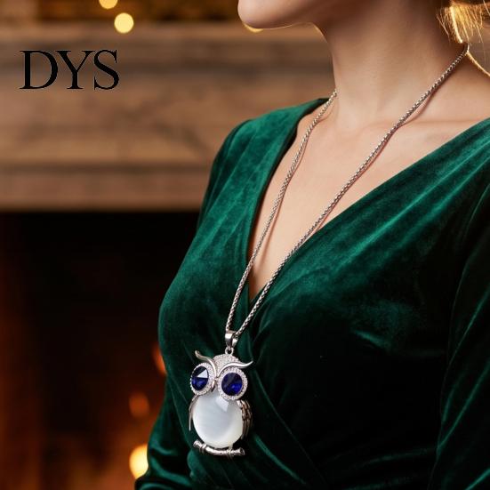 Langlebige glänzende Legierungskette mit Faux-Kristall-Eulenanhänger Halskette für Damen, Lange blaue Pullover-Kette mit Strassstein-Accessoire, Modeschmuck für den täglichen Gebrauch