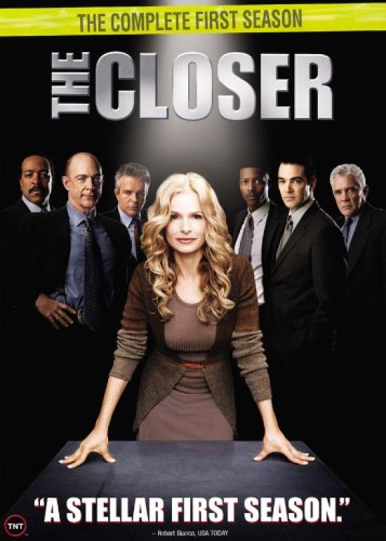 

The Closer Box First Season Collector s [DVD]