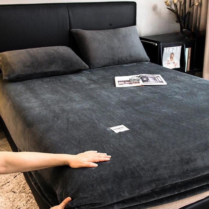 

2025 Новый покрывало для кровати Фланелевое постельное белье Эластичная простыня на резинке Мягкий протектор для матраса (Наволочка Нужен заказ) Bed sheet (220x200x25cm) темно-серого