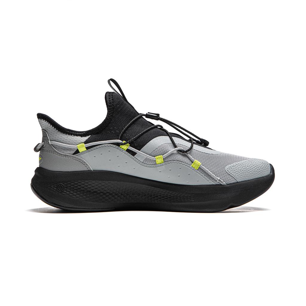 Li Ning Yun Yi Slip-On Weiche Rückfederung Stoßdämpfung Abriebfeste Dicke Sohle Erhöhte Höhe Atmungsaktive Low-Top Freizeitschuhe AGLU263-2