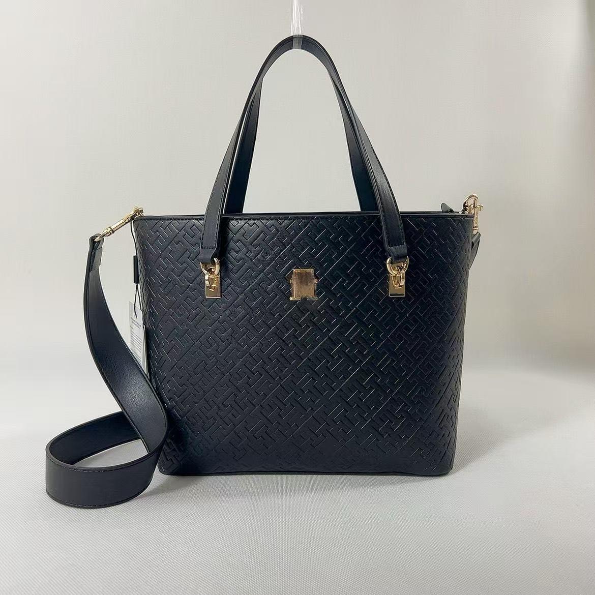 Women s 2025 Spring/Summer Trendy Embossed Handbag - Versatile Large Capacity Shoulder Tote 33x22x10 cm