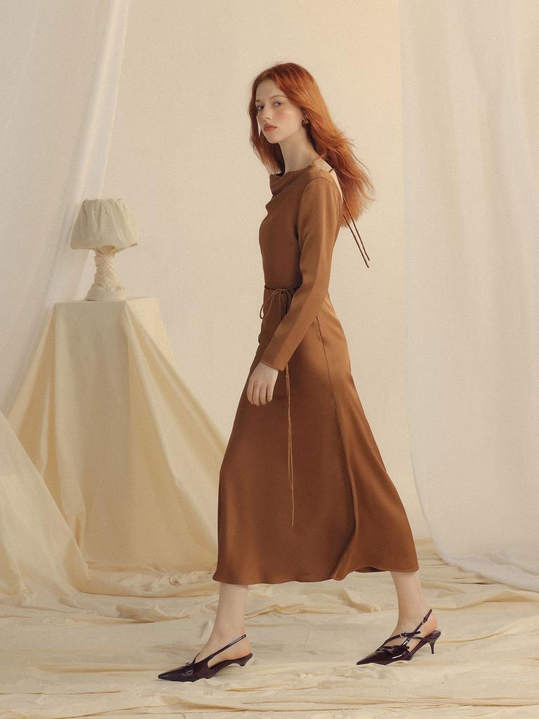 Sinseuden Glow Boat Neck Long Dress (Brown)