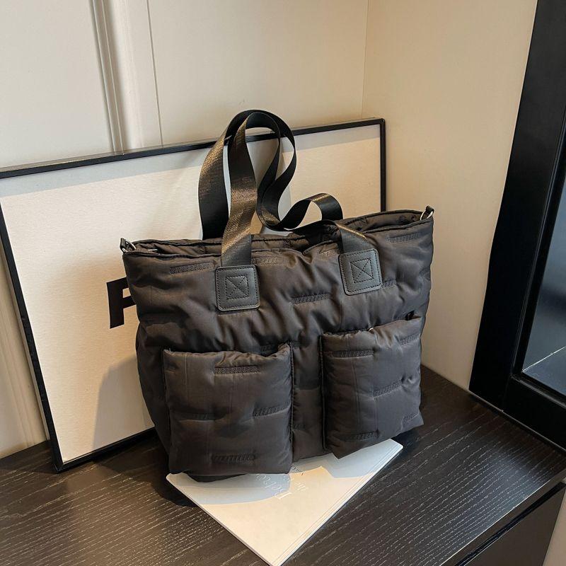Women Bags 2026 Autumn Winter Fashi High-Capacity Cott Filling Shoulder Bag Handbag Simple Office Lady чёрный