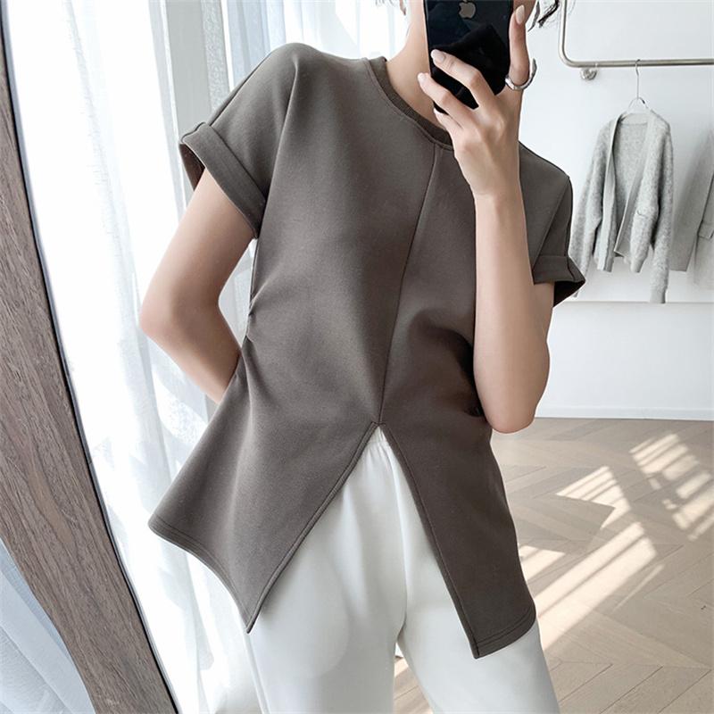 2022 summer Solid simple Elegant Ladies Tops Fashion Harajuku Dovetail Split Design Short Sleeve Tshirts Women O-neck Folds Slim