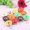 Bunte Simulations-Donut-Ornamente Kuchenmodell Spielzeug Dekoration Zuhause Küche Kreativ