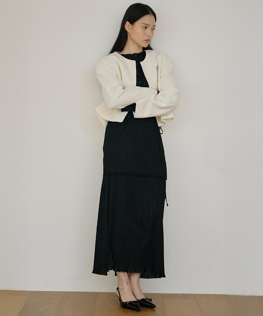 Oeoseoul Pleated Maxi Skirt [Black]