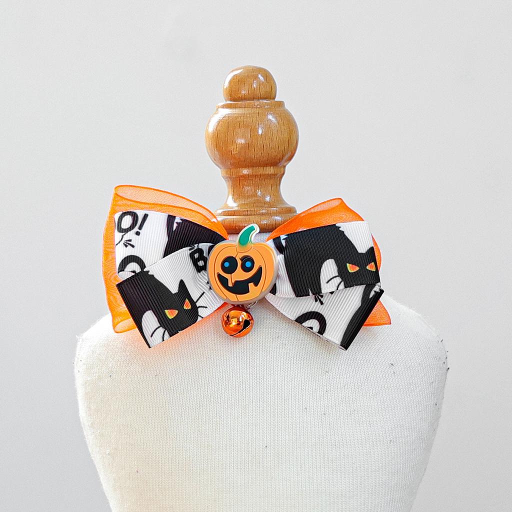 Halloween Dog Collars Accessories Cute Little Dogs Cats Dress Up Supplies Luminous Pumpkin Skull Pet Collars Holiday Decorations