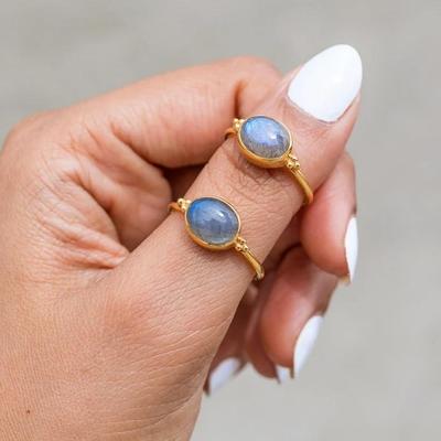 Blauer auffälliger Ring mit natürlichem Labradorit-Edelstein, Ring aus massivem 925er Sterlingsilber, Boho-Ring, Statement-Ring, Gelbgold-Ring, Lünettenring