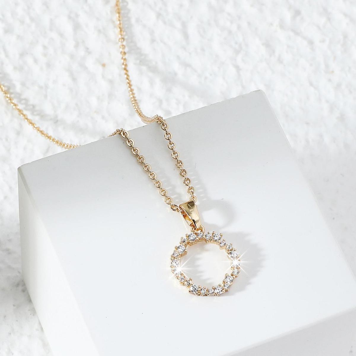 

New circle collarbone chain female ins Japanese and Korean style full diamond copper inlaid zircon high-end necklace Internet celebrity wild chain