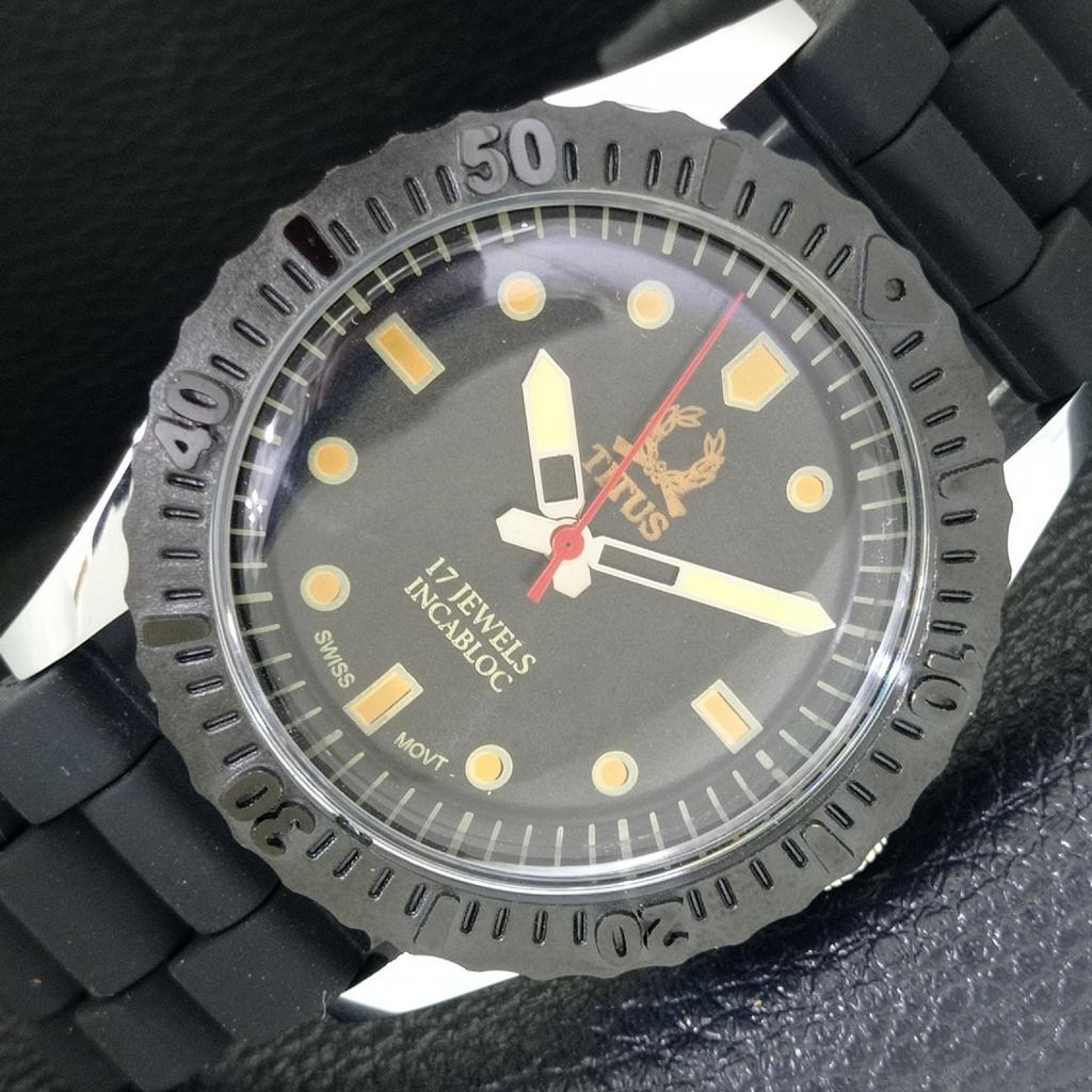 HAND-WINDING VINTAGE TITUS SWISS MENS TURNABLE BEZEL BLACK DIAL WATCH A700215-5 R202-a700215