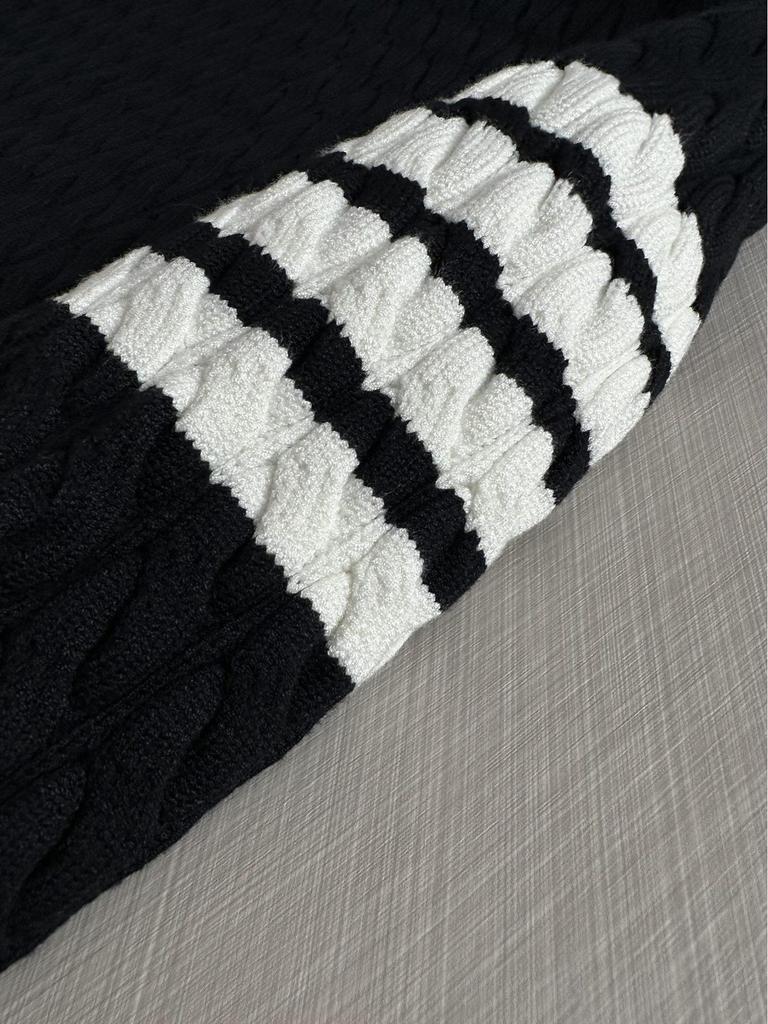 Men's European-Style Cable Knit Sweater with Four-Bar Stripes - Trendy Autumn/Winter Round Neck Pullover