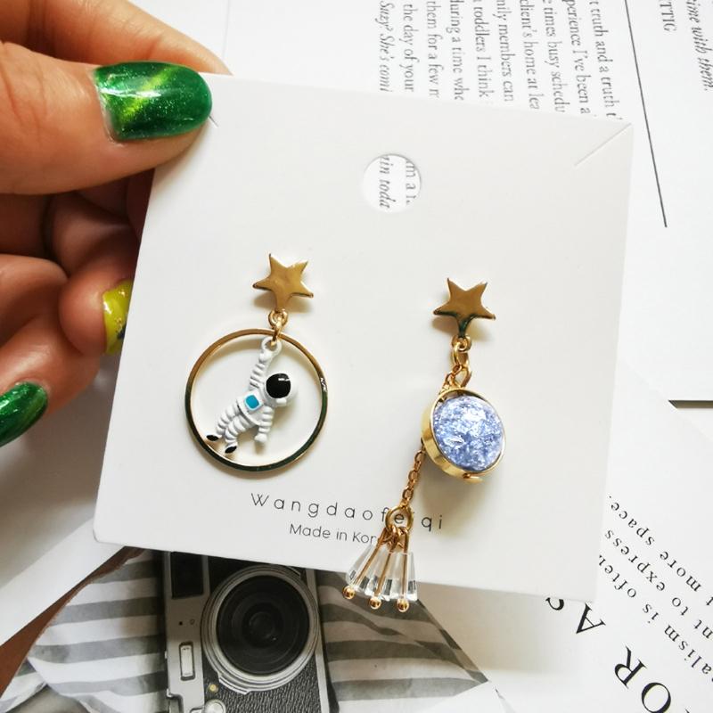 Chic Asymmetric Ear Studs Niche Moon Planet Astronaut Dangle Earrings Gift for Anniversary Birthday Graduation Christmas