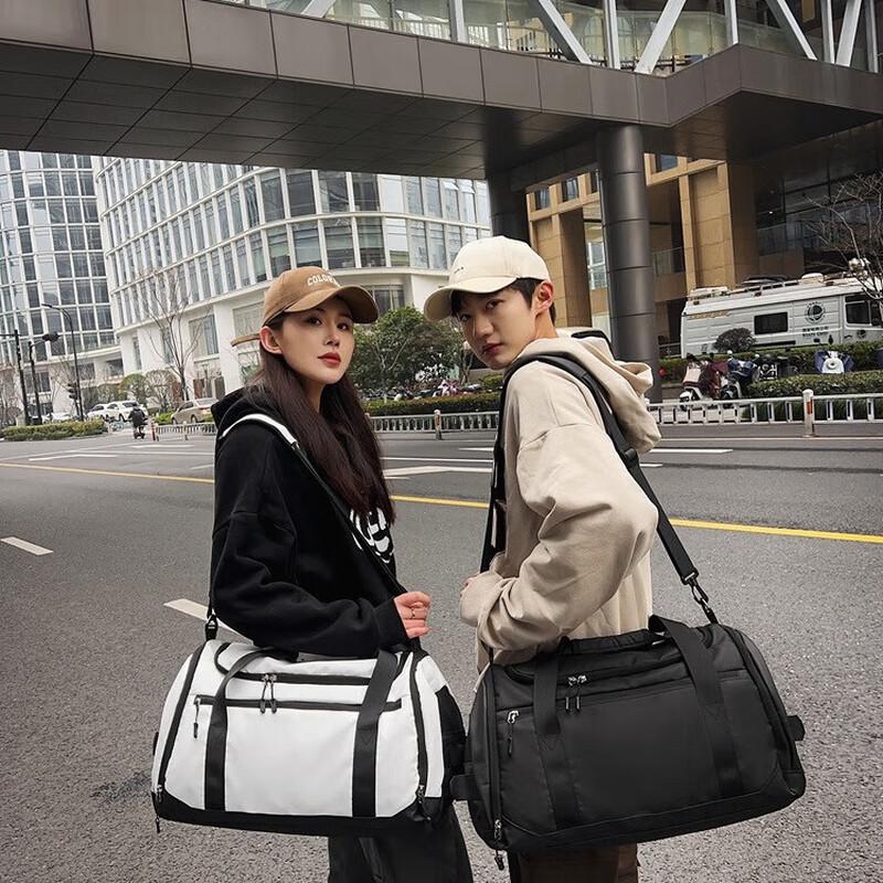 Li Shen Travel & Gym Bag with Shoe Compartment