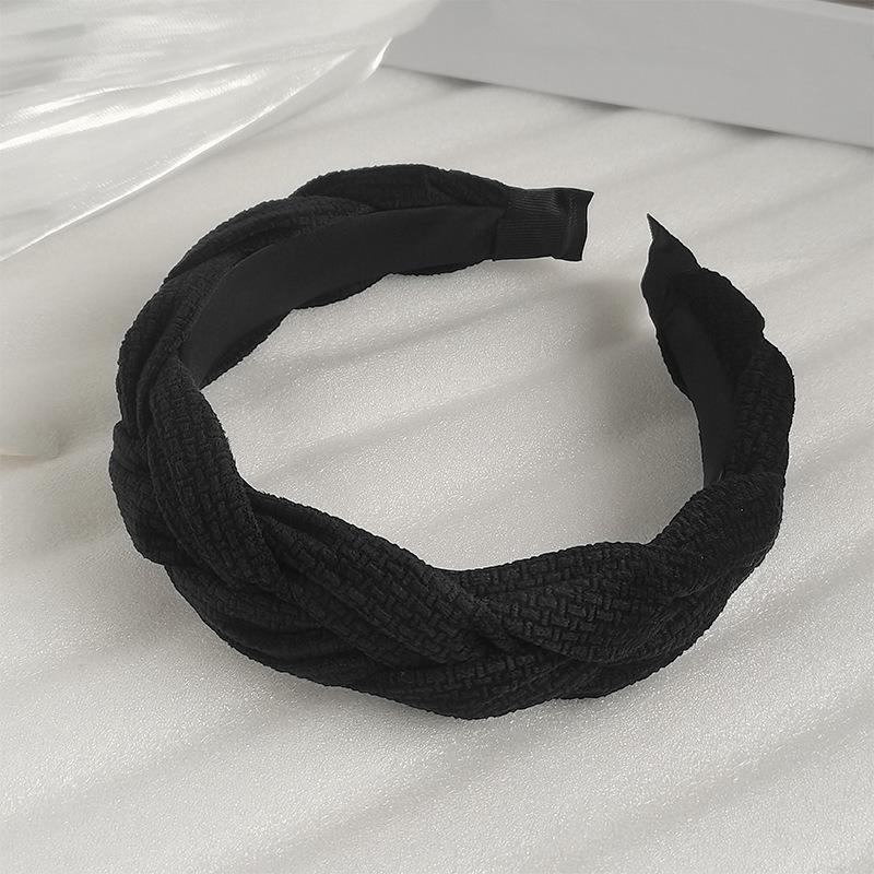 Women's Autumn & Winter Fashion Headband: Braided Fabric Hair Accessory
