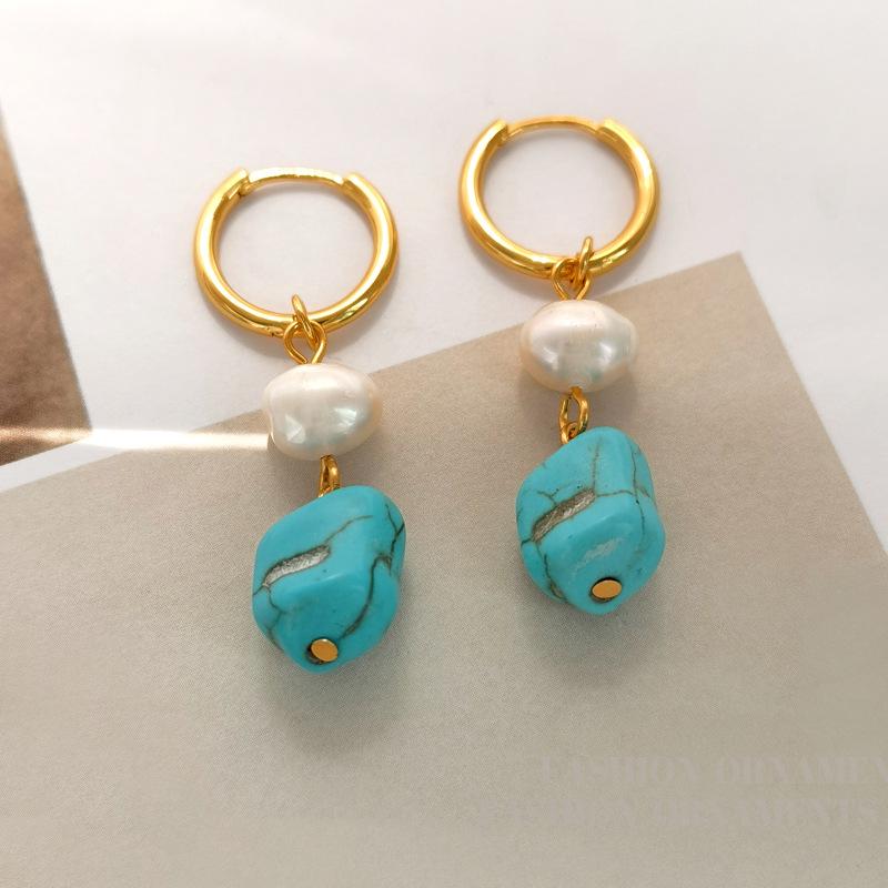 High-End Irregular Blue Turquoise and Cultured Pearl Ear Cuffs - Fashionable Temperament Jewelry