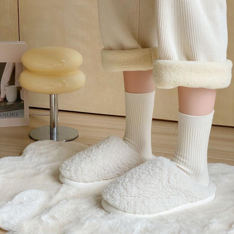 Women's Mid-calf Socks, Autumn and Winter Fleece and Thickened Pile Socks, Warm and Soft Winter Sleep Socks