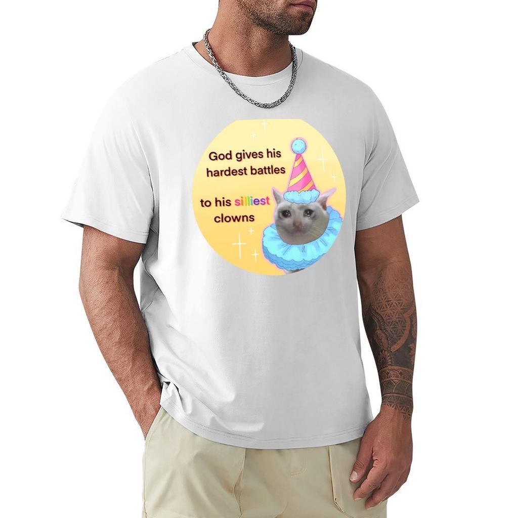 Gott gibt seinen härtesten Kampf seinen albernsten Clowns T-Shirt Feuchtigkeitsregulierendes Sport-T-Shirt