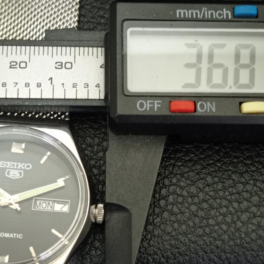 Seiko 5 AUTOMATIC 6309A JAPAN MENS VINTAGE BLACK COLOR DIAL WATCH A701668-5