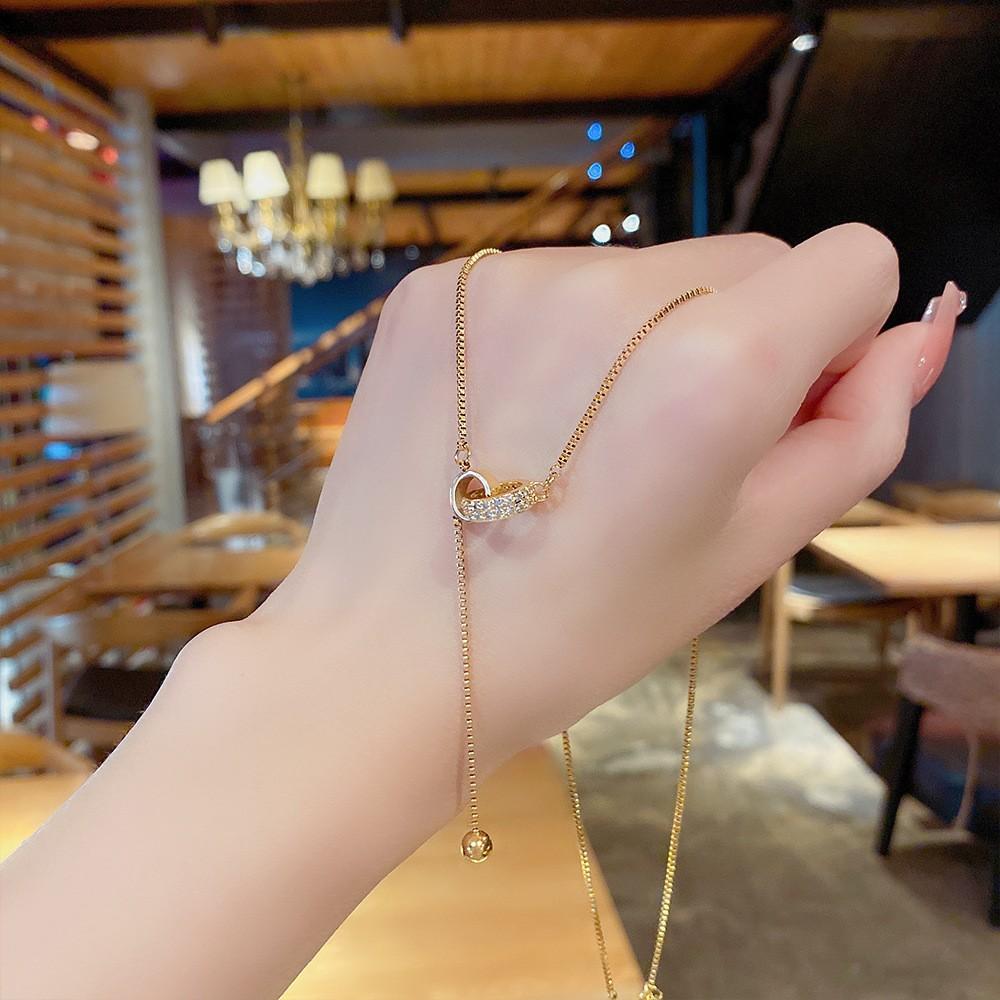 Niche design sense does not fade clavicle chain new fashion simple neck chain Japanese and Korean all-match light luxury titanium steel necklace women