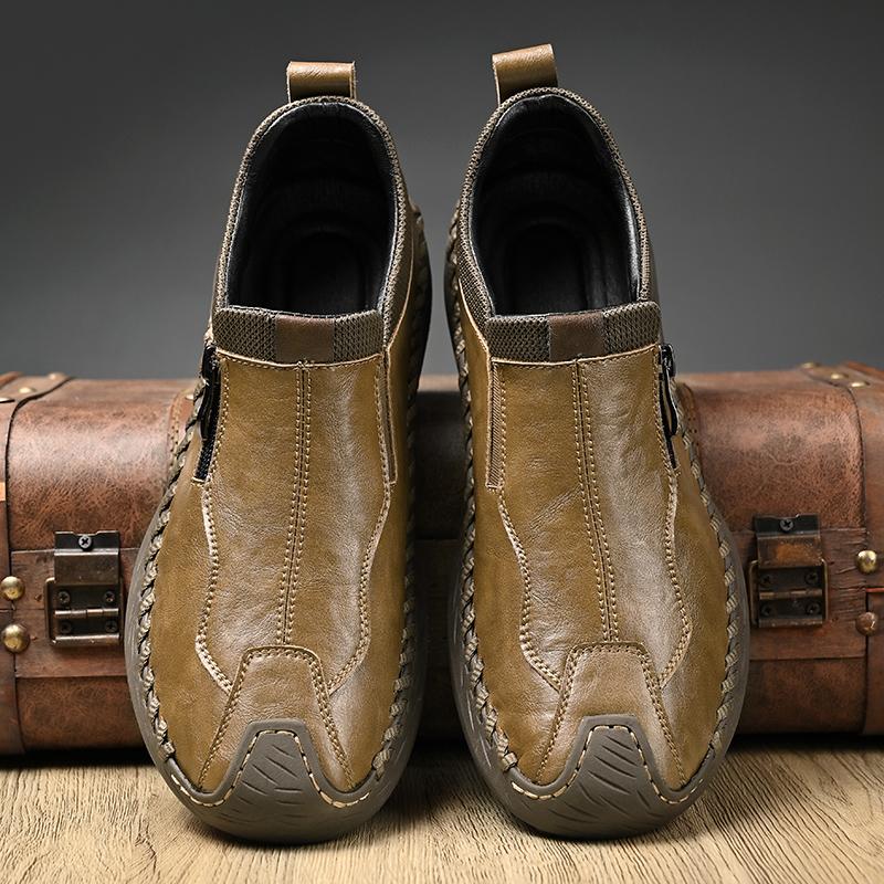 Fashion Men's Handmade Casual Leather Shoes Classic Slip On Loafers Male Flats Hot Sale Comfy Tooling Sneakers Fashion Mens Driving Shoe