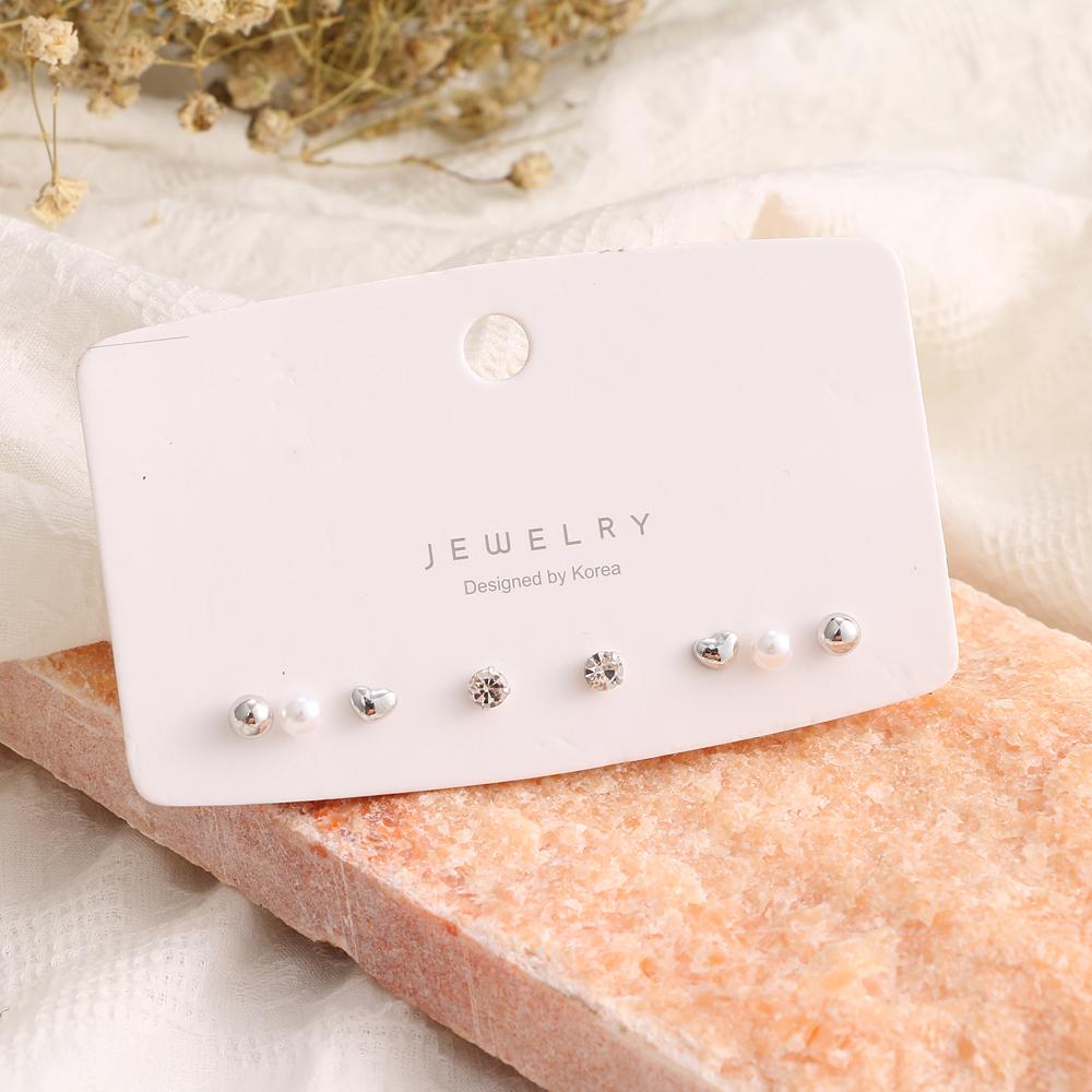 Fashion Cute Love Heart Stud Earrings Simple Small Hoop Earrings for Women